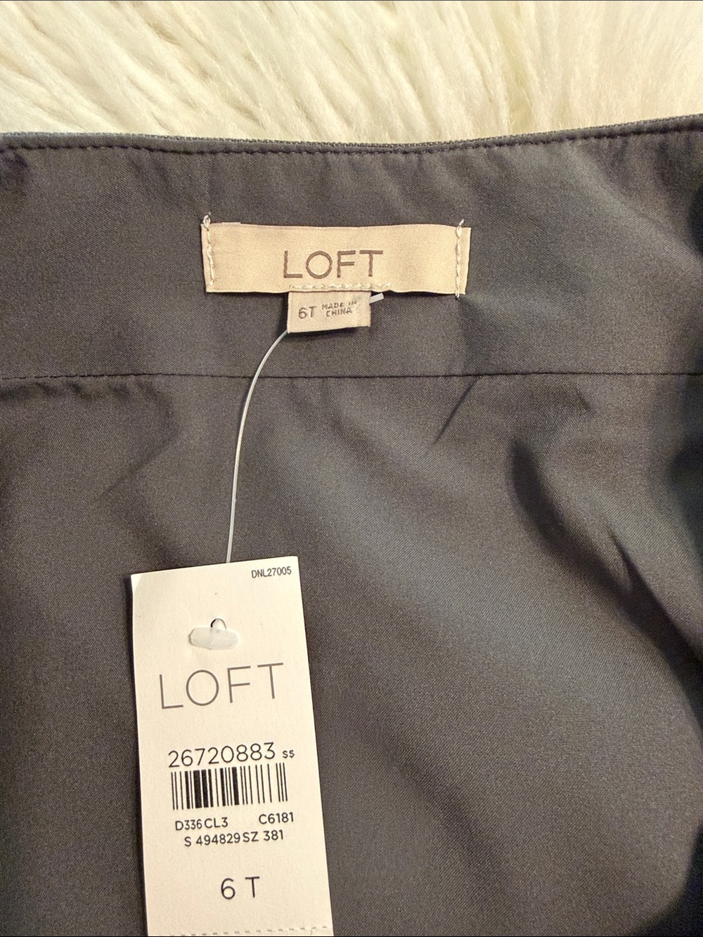LOFT Gray  Scallop-Hem Mini Skirt size 6T brand new length 21” waist 32” - Picture 4 of 8